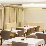 Senator 4* Tirana