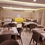 Hotel Senator 4*
