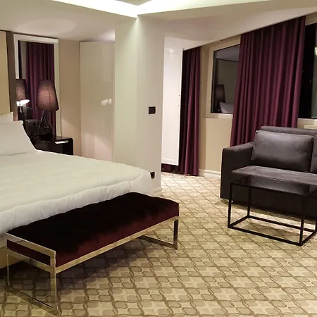 Szálloda Senator Tirana