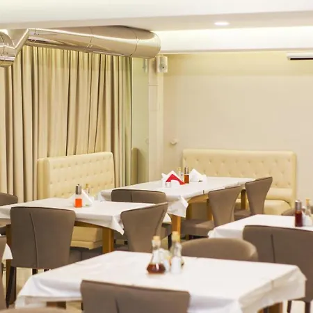 Senator 4* Tirana