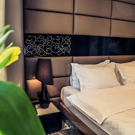 Senator 4* Tirana
