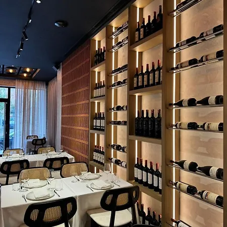 سيناتور تيرانا