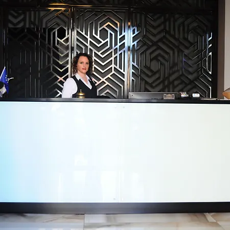 Senator Hotel 4*