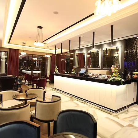 Senator Hotel