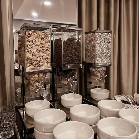Senator Hotel 4*