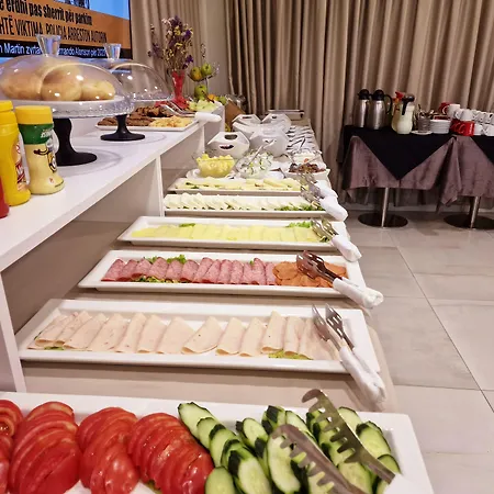 Hotel Senator 4*