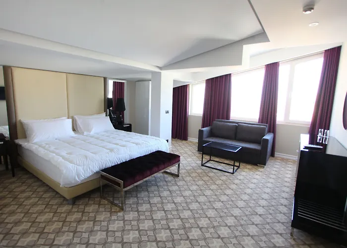 Hotel Senator Tirana
